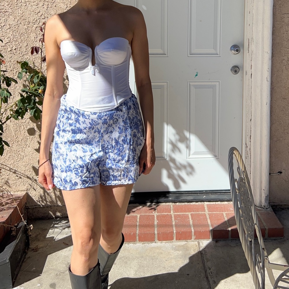 Lovers + friends floral blue and white shorts